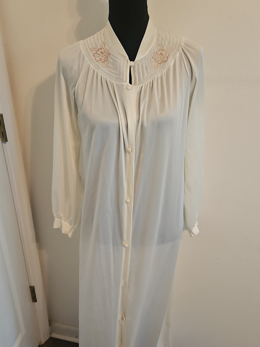 Vintage Ivory Housecoat